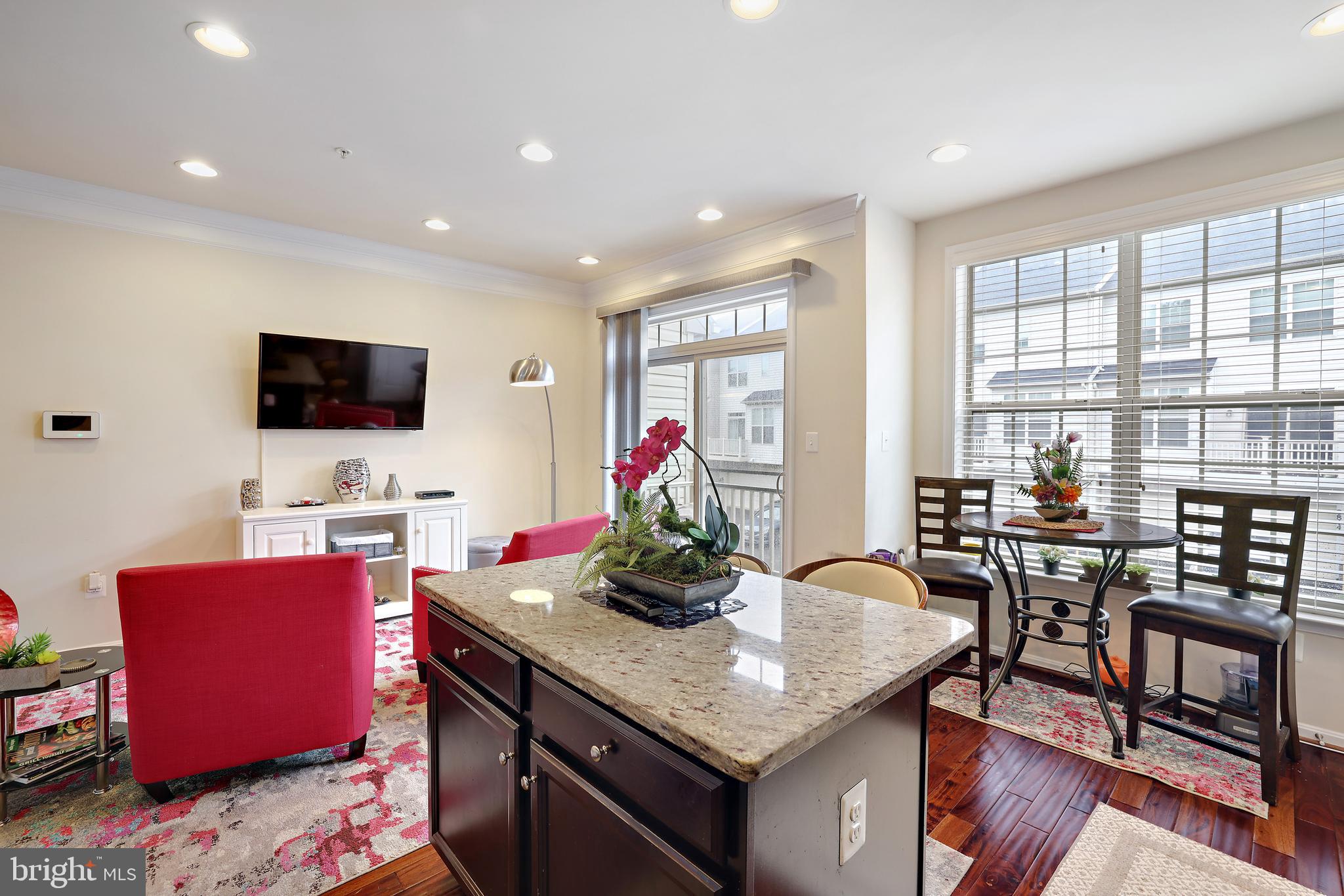 WOODMORE TOWNE CENTRE - Residential