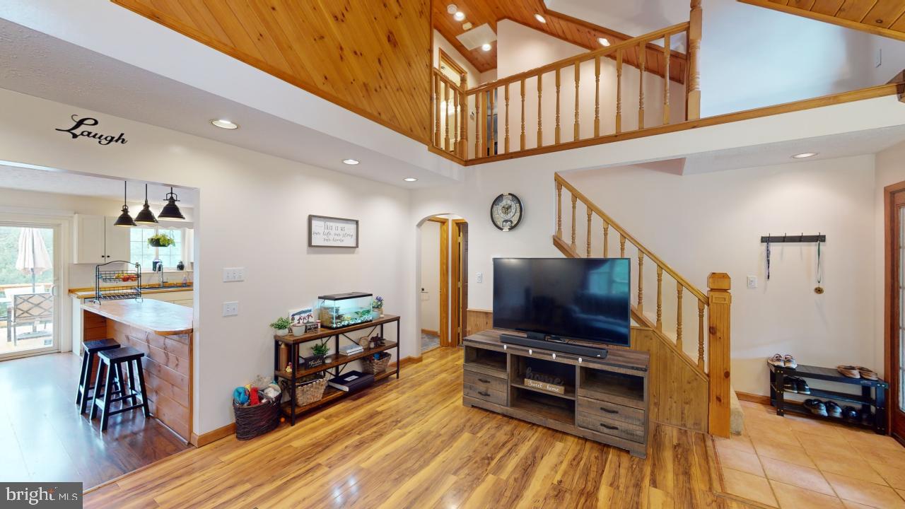 CRYSTAL VALLEY ESTATES - Residential