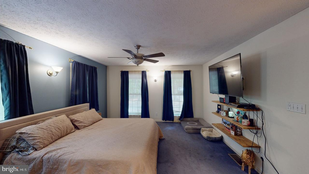 CRYSTAL VALLEY ESTATES - Residential