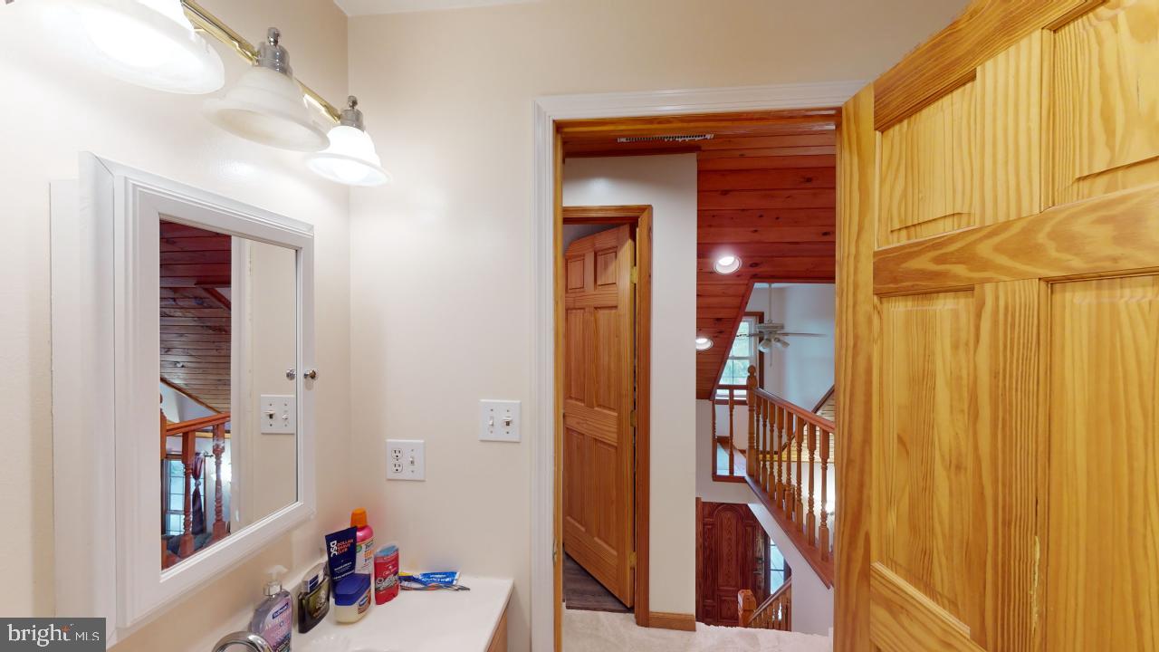 CRYSTAL VALLEY ESTATES - Residential