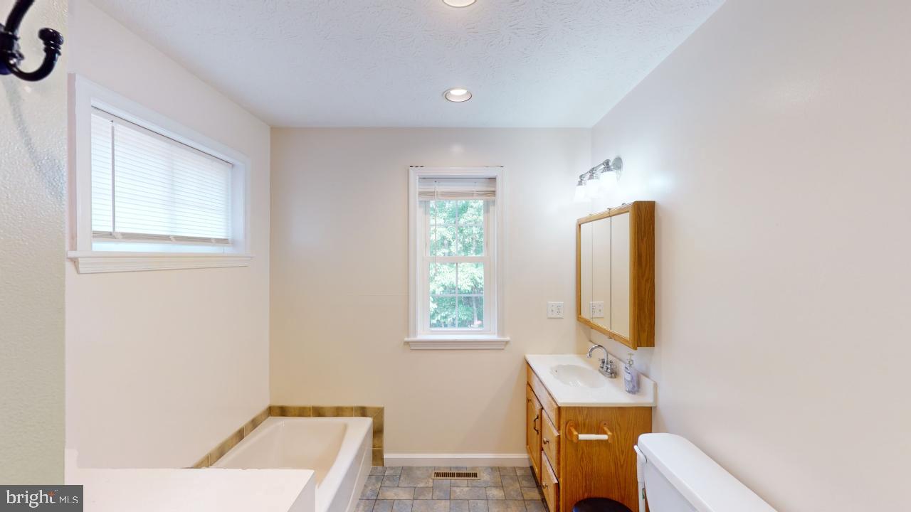 CRYSTAL VALLEY ESTATES - Residential