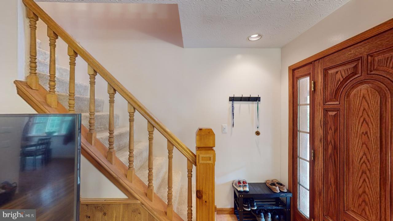 CRYSTAL VALLEY ESTATES - Residential