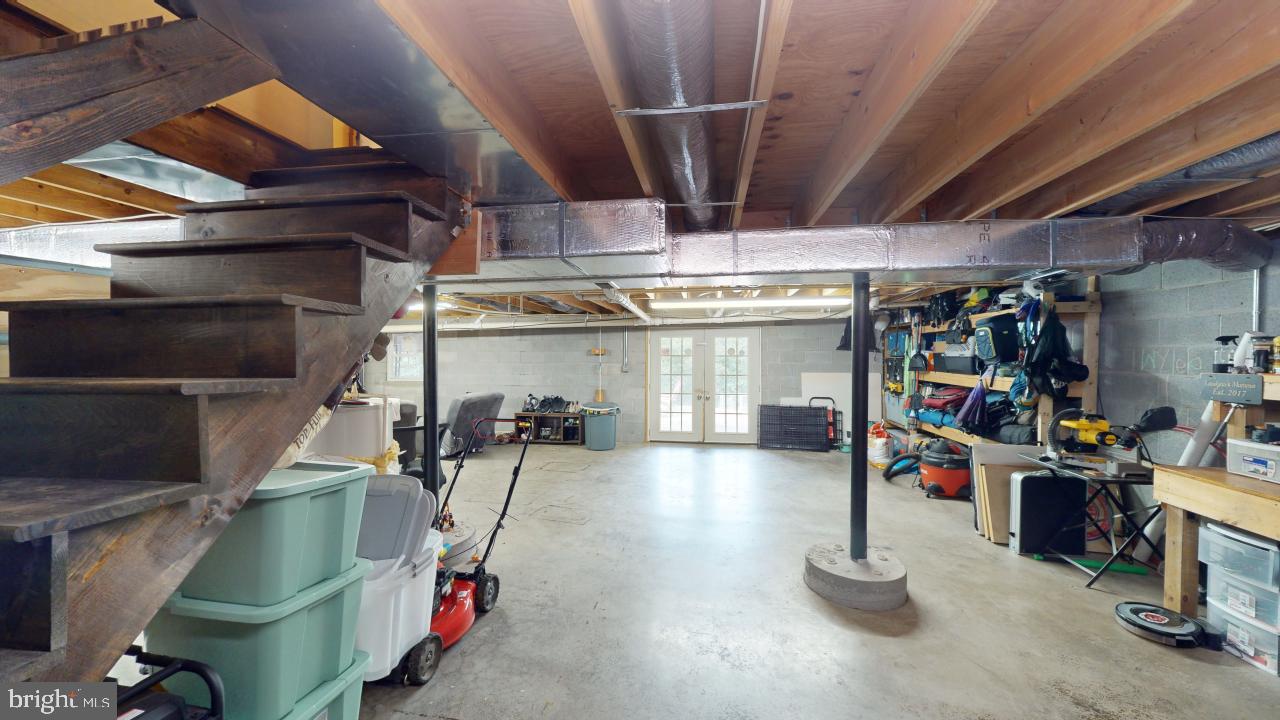 CRYSTAL VALLEY ESTATES - Residential