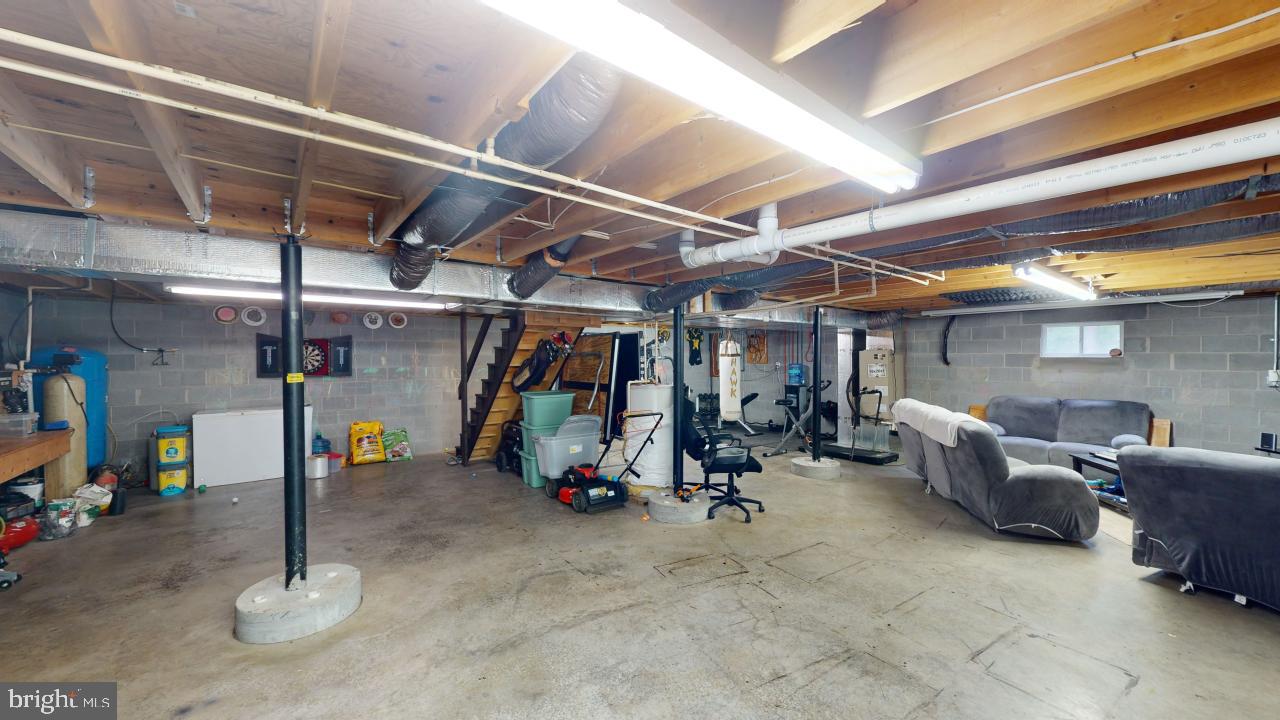 CRYSTAL VALLEY ESTATES - Residential