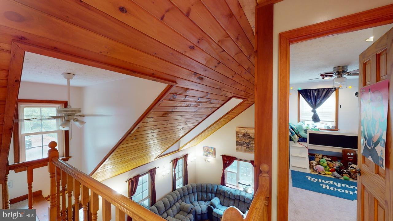 CRYSTAL VALLEY ESTATES - Residential