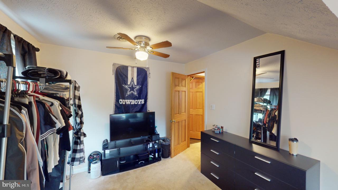 CRYSTAL VALLEY ESTATES - Residential