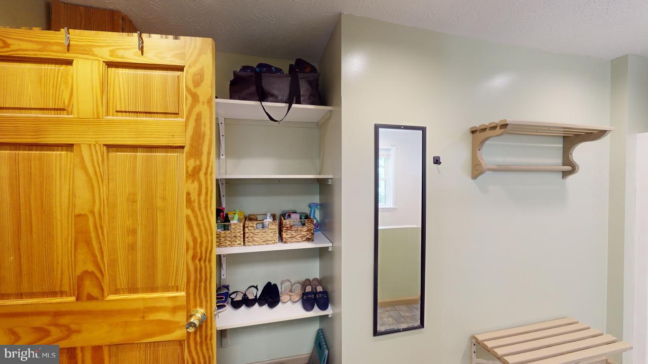 CRYSTAL VALLEY ESTATES - Residential