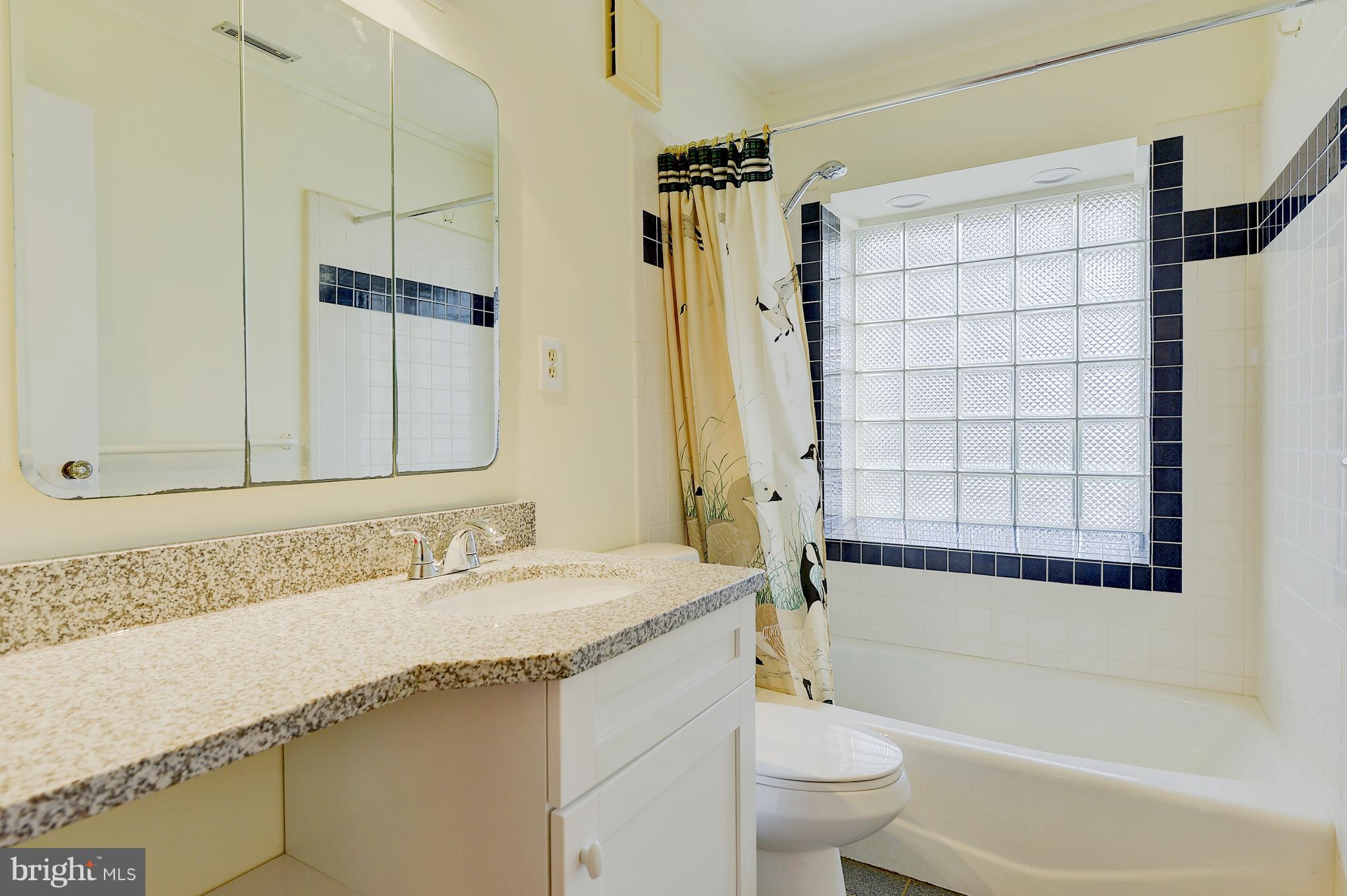 ROCKLAND - Residential