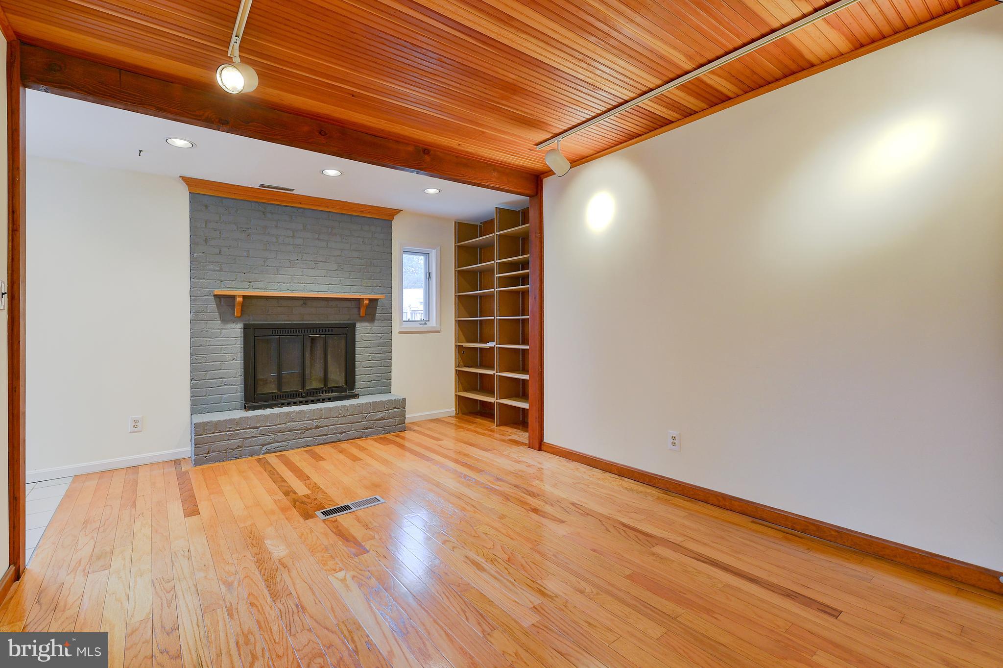 ROCKLAND - Residential