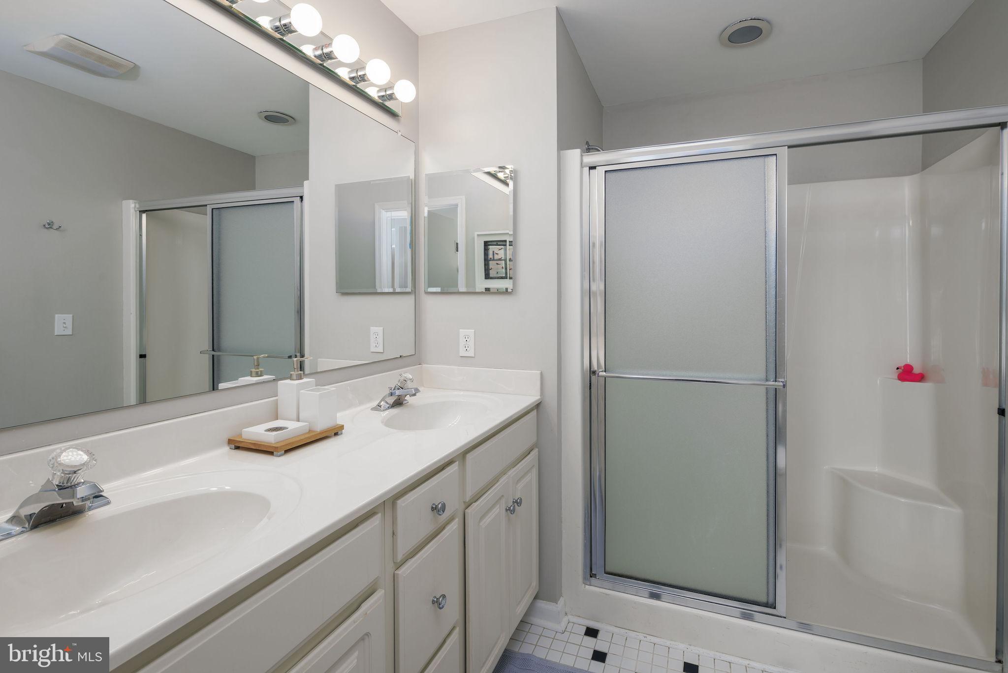 CANAL LANDING - Residential