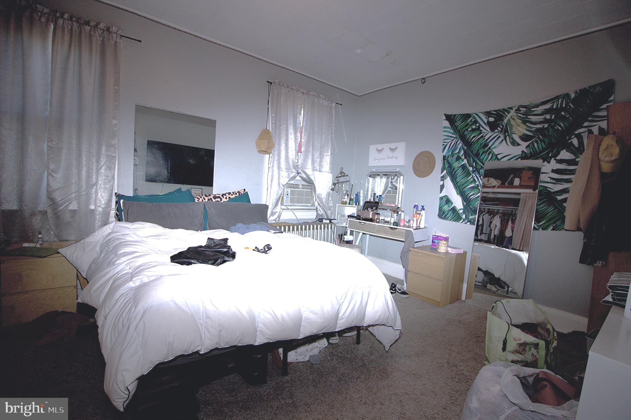 GREEKTOWN - Residential