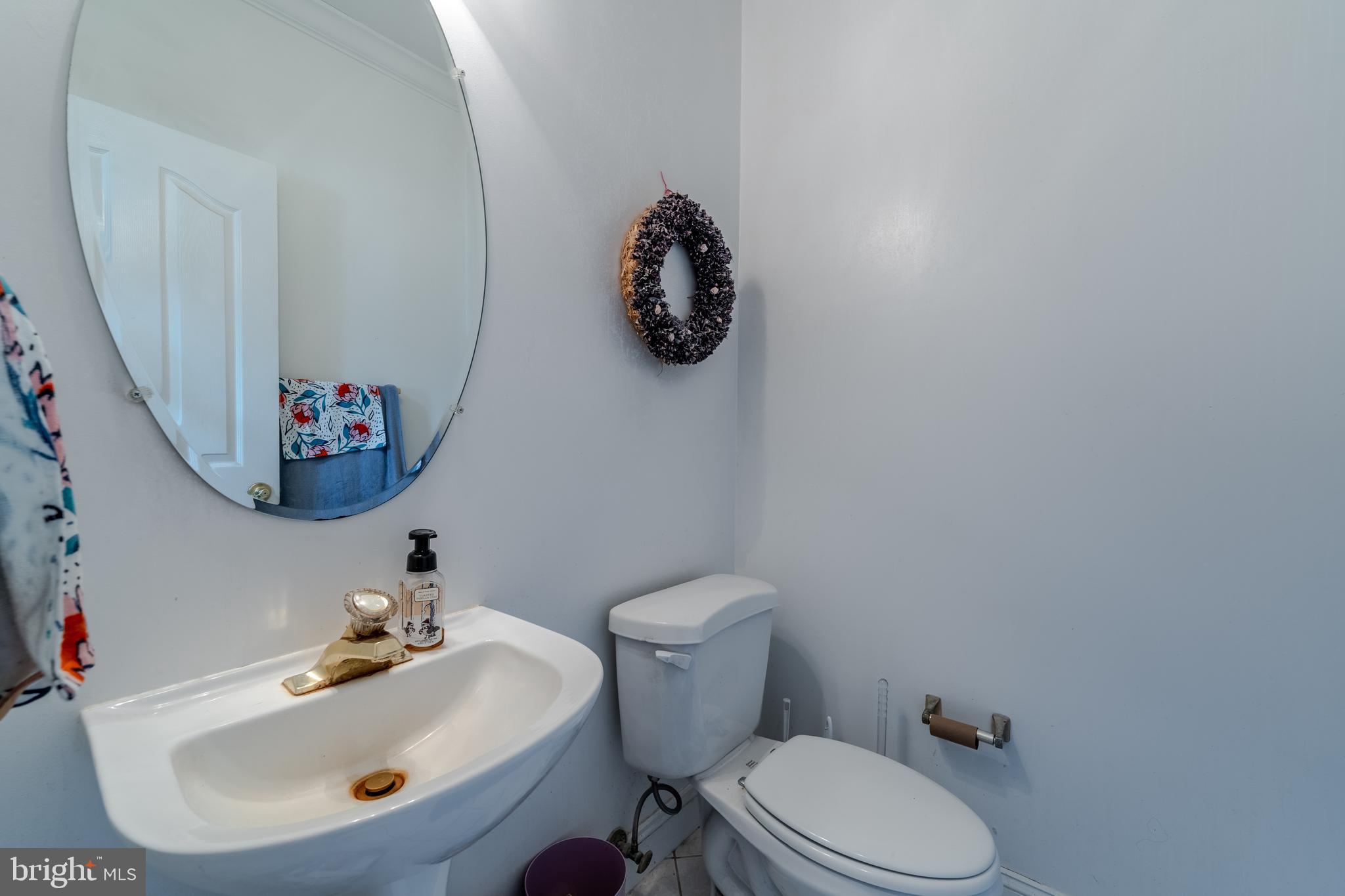 JARRETTSVILLE - Residential