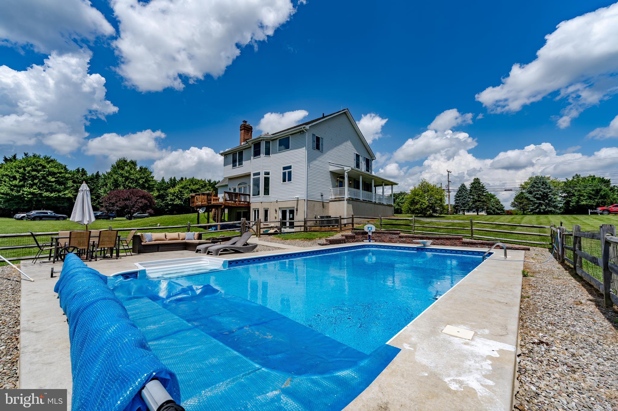 JARRETTSVILLE - Residential