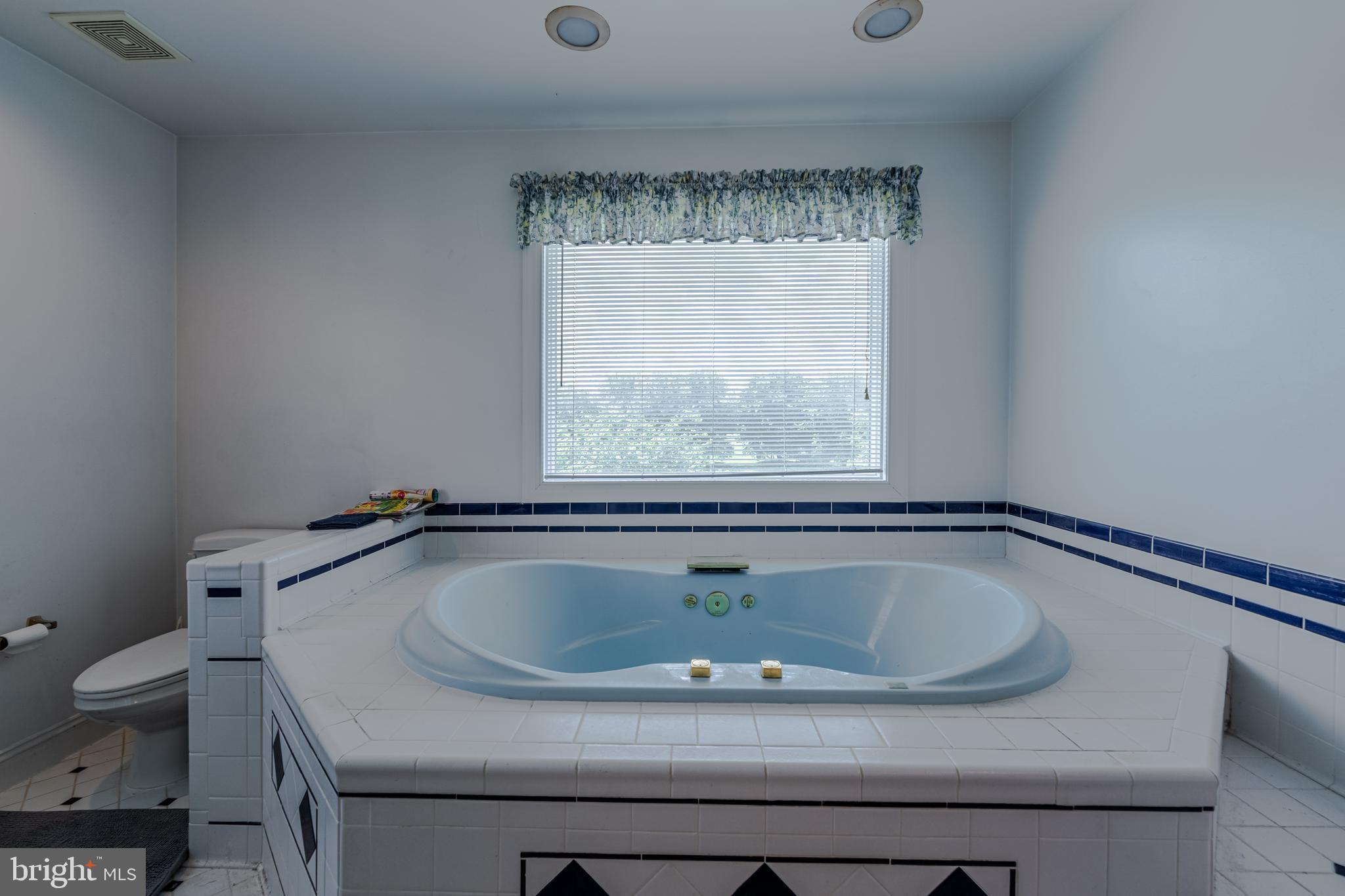 JARRETTSVILLE - Residential