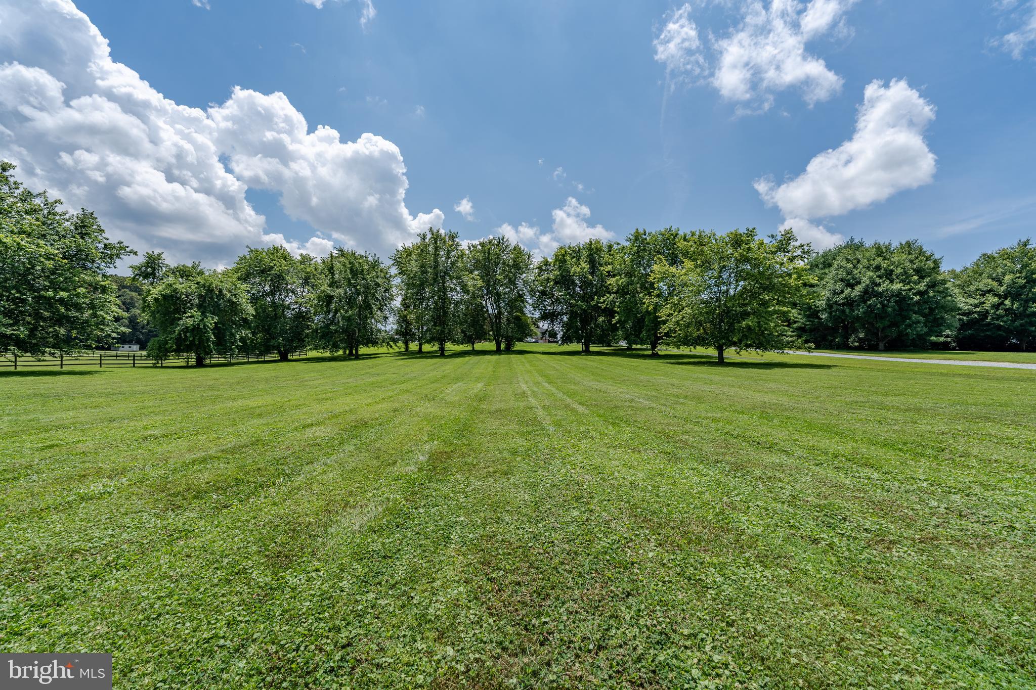 JARRETTSVILLE - Residential