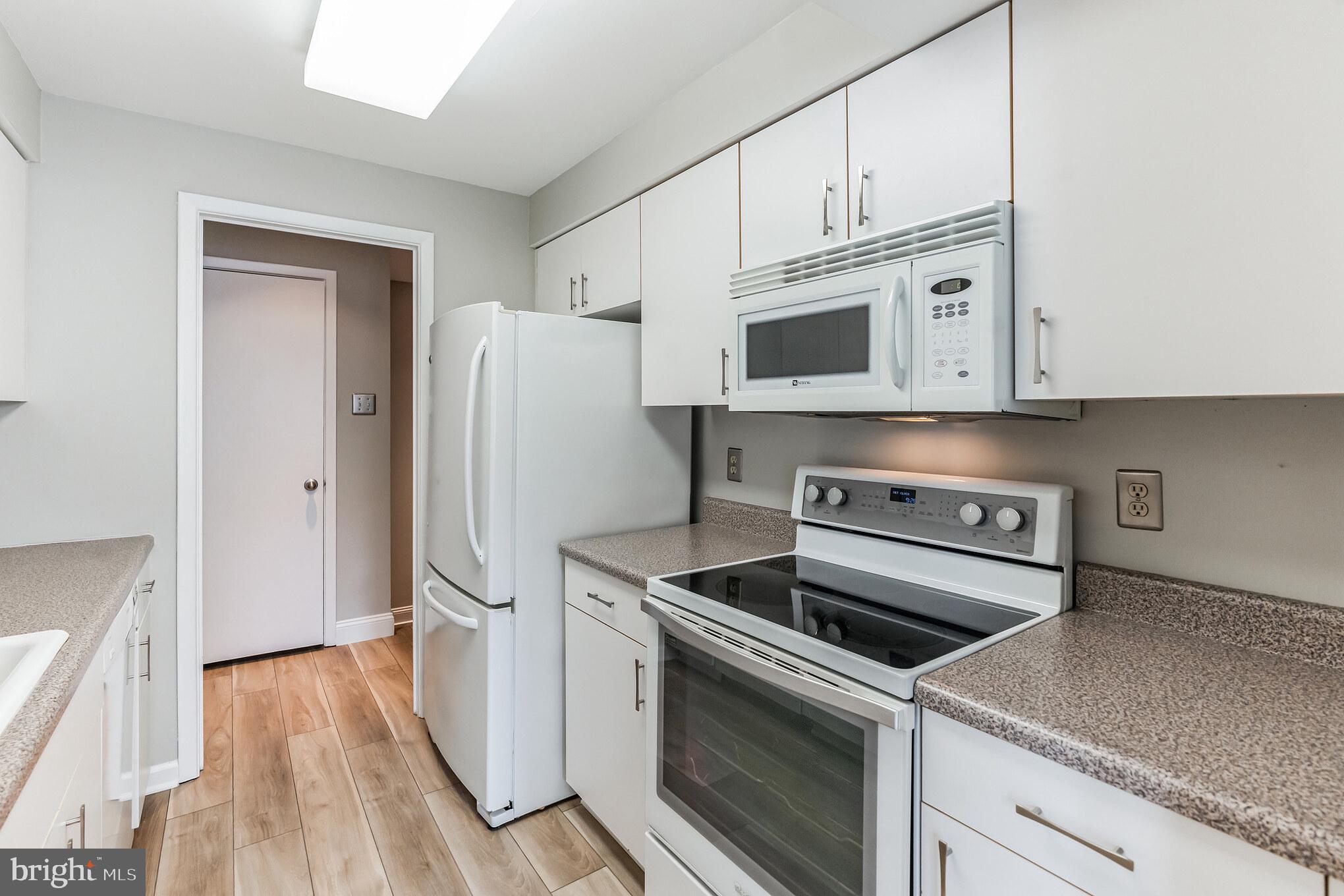 OAK HILL ESTATES - Residential