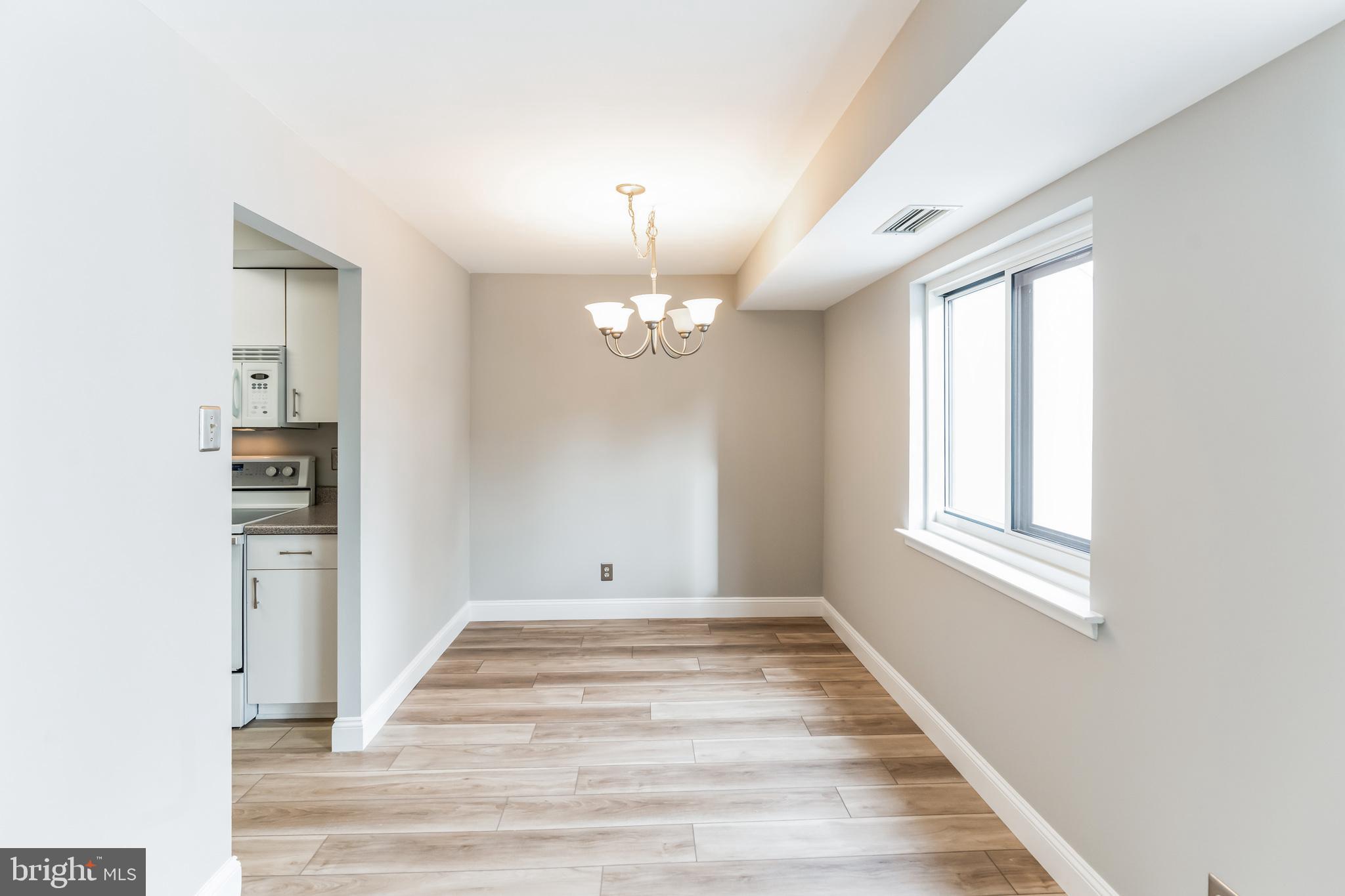 OAK HILL ESTATES - Residential