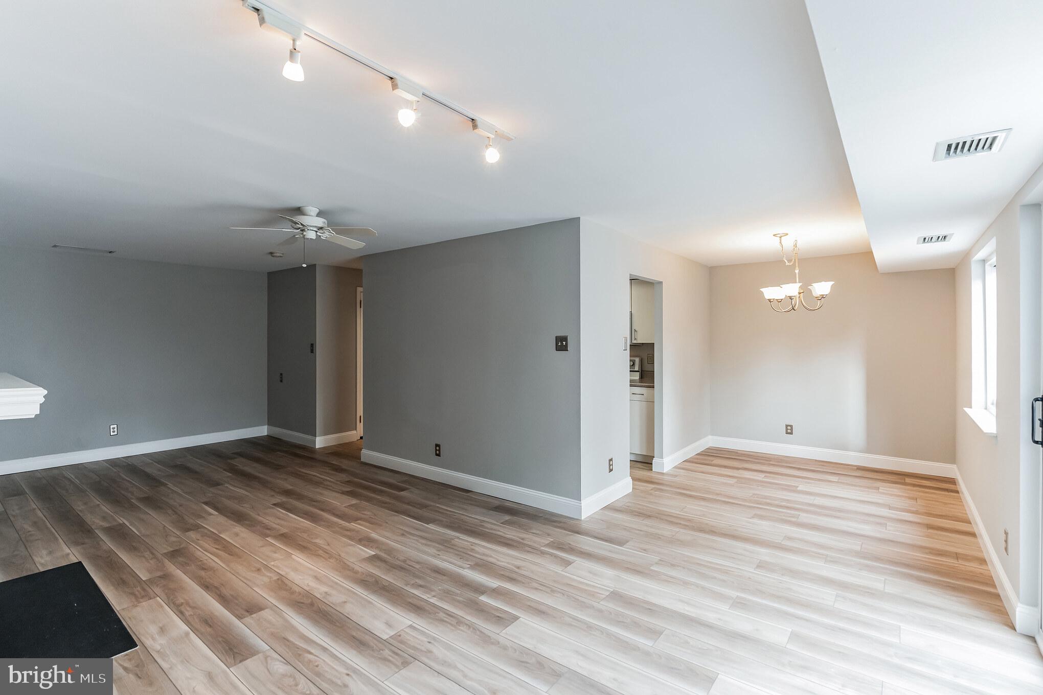 OAK HILL ESTATES - Residential