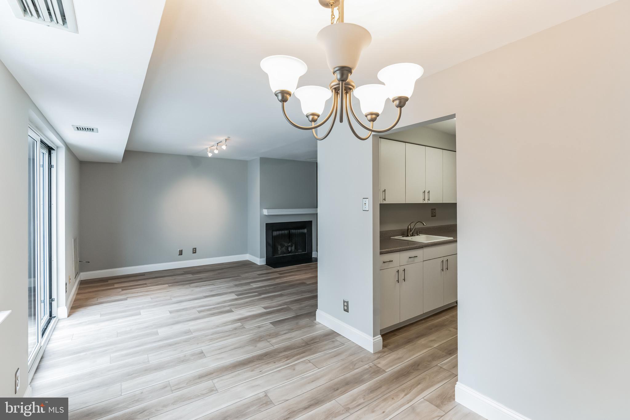OAK HILL ESTATES - Residential