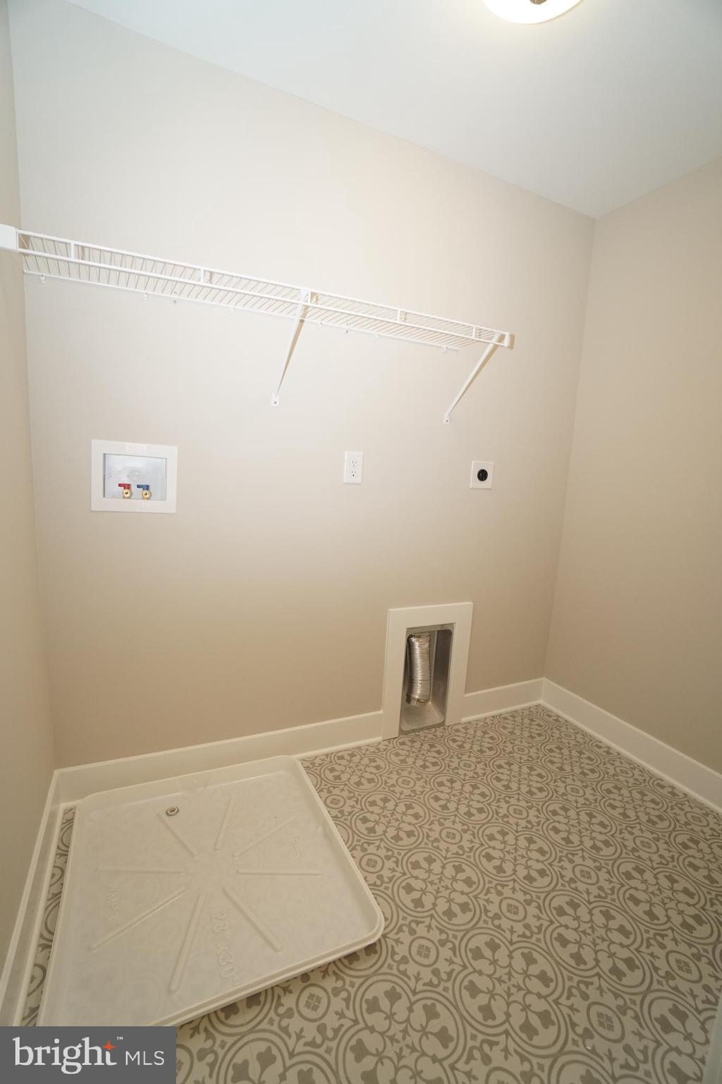 STERLING WALK - Residential Lease