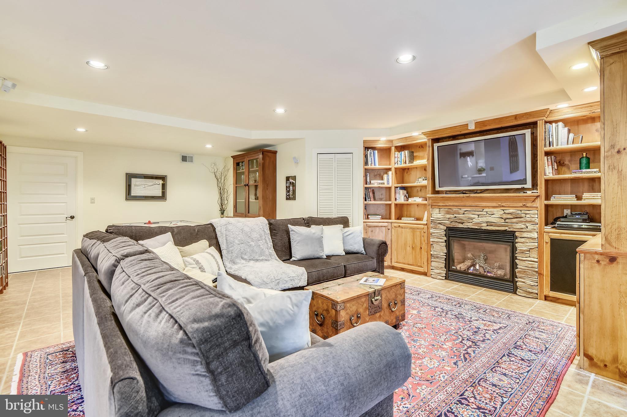 BELVOIR FARMS - Residential