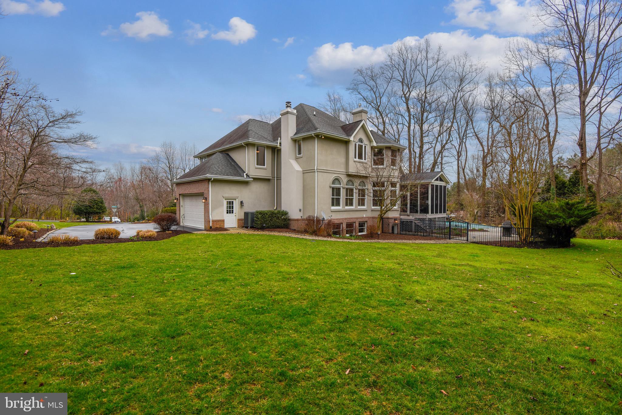 BELVOIR FARMS - Residential