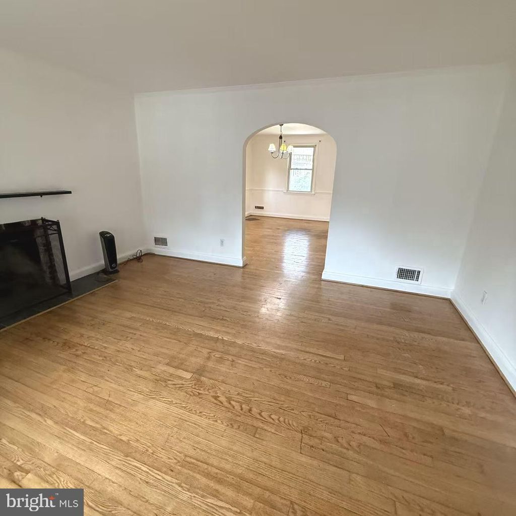 Photo of 8324 Loch Raven Blvd, TOWSON, MD 21286 (MLS # MDBC2140540)