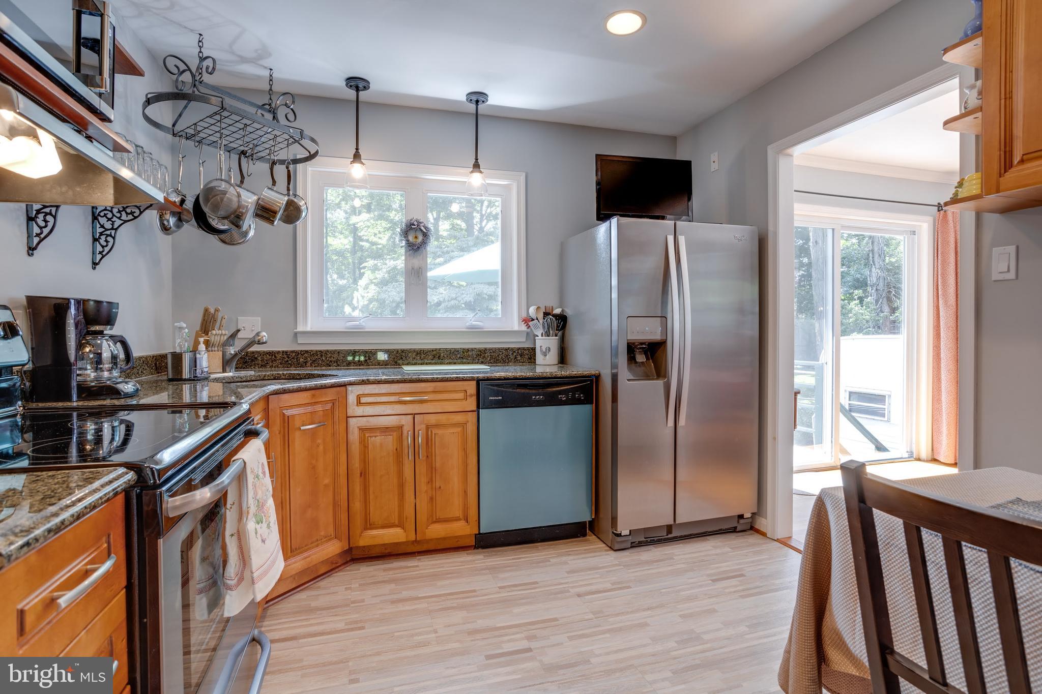 MAPLE HILL - Residential