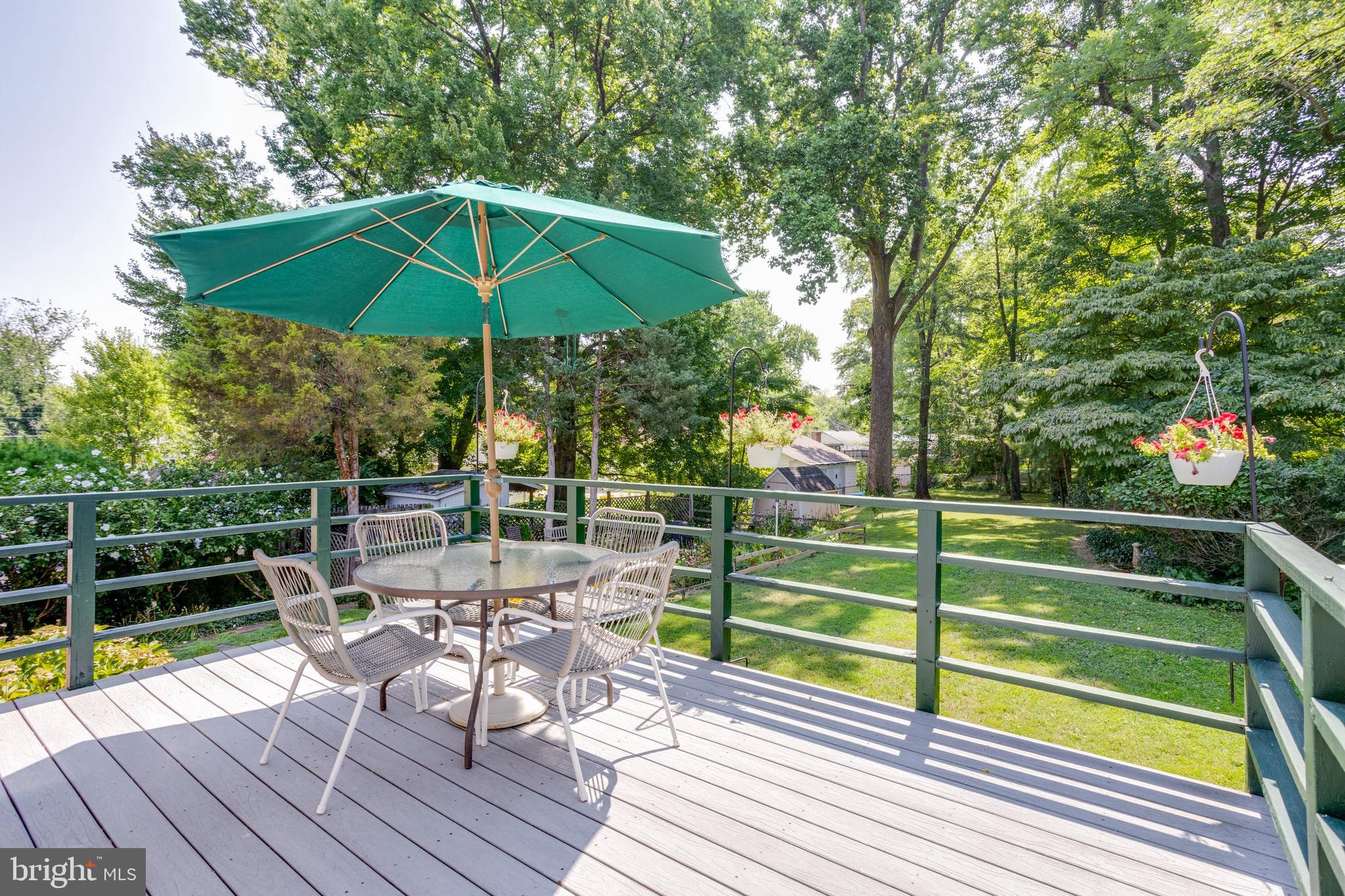 MAPLE HILL - Residential