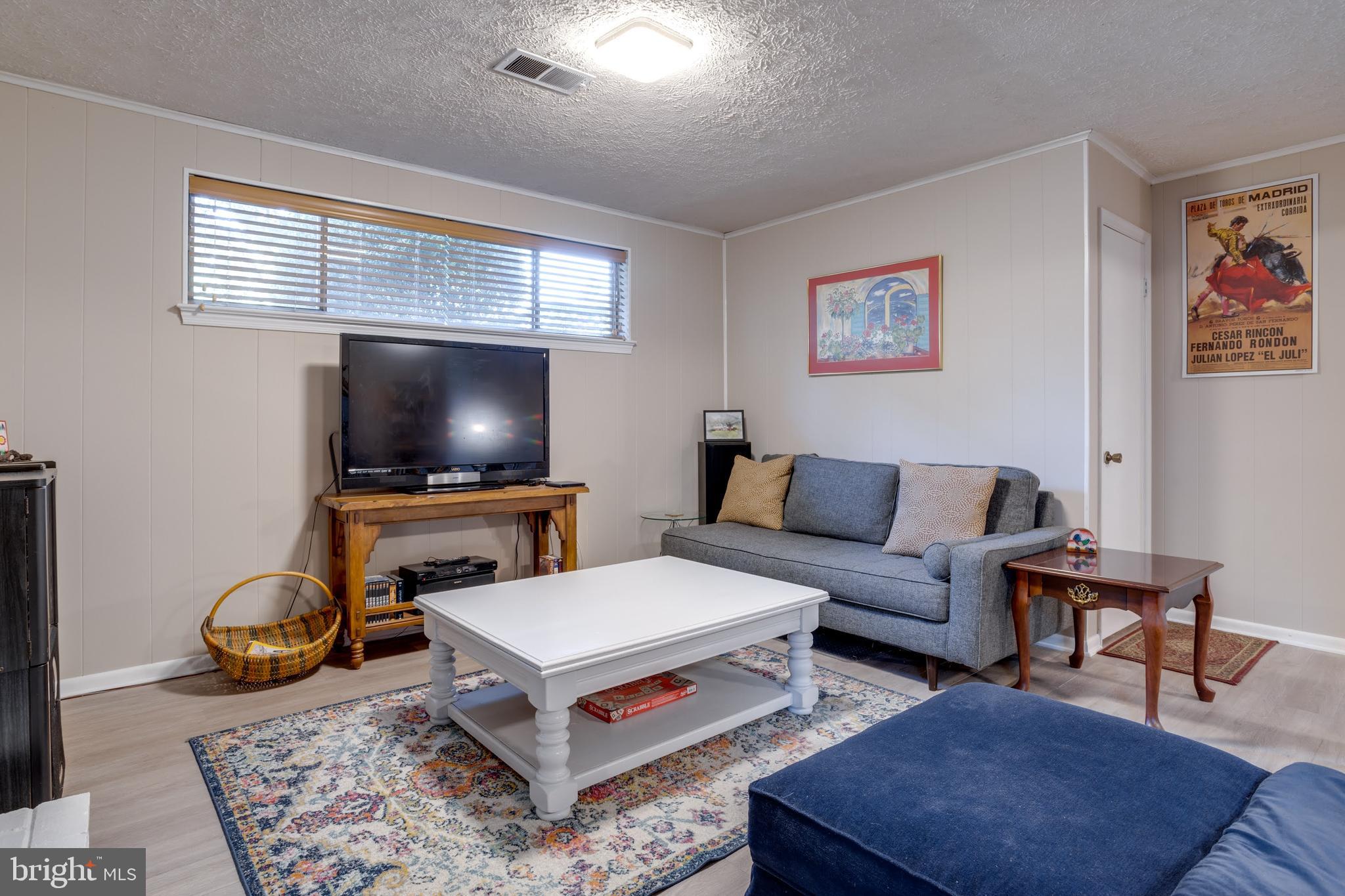 MAPLE HILL - Residential