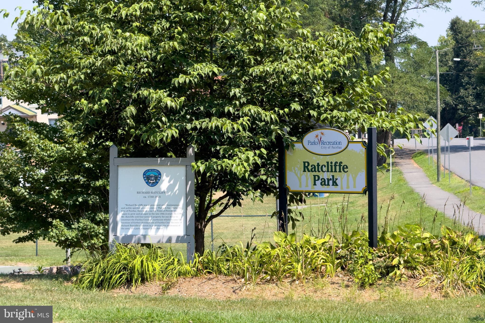 MAPLE HILL - Residential