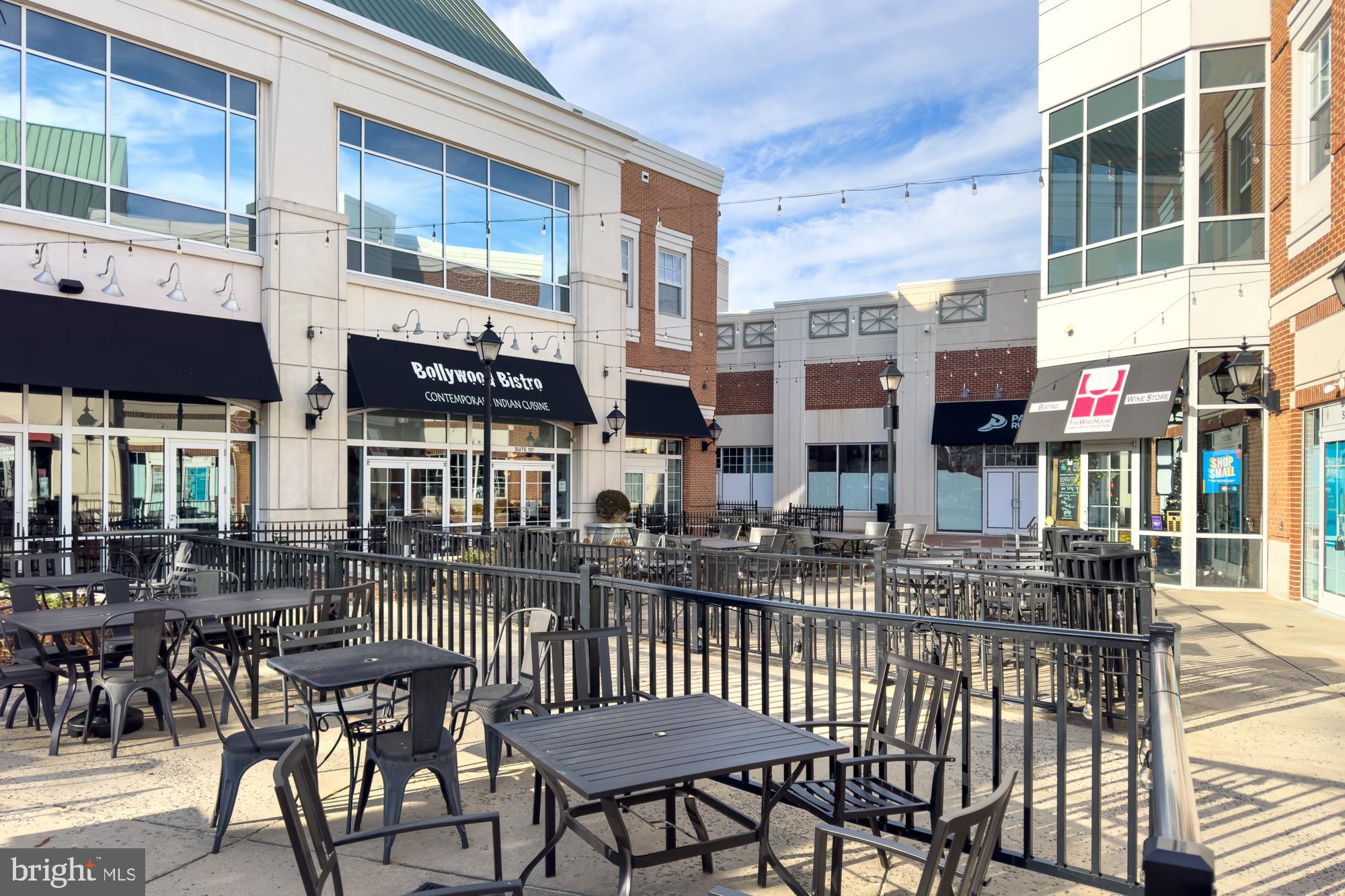 MAPLE HILL - Residential