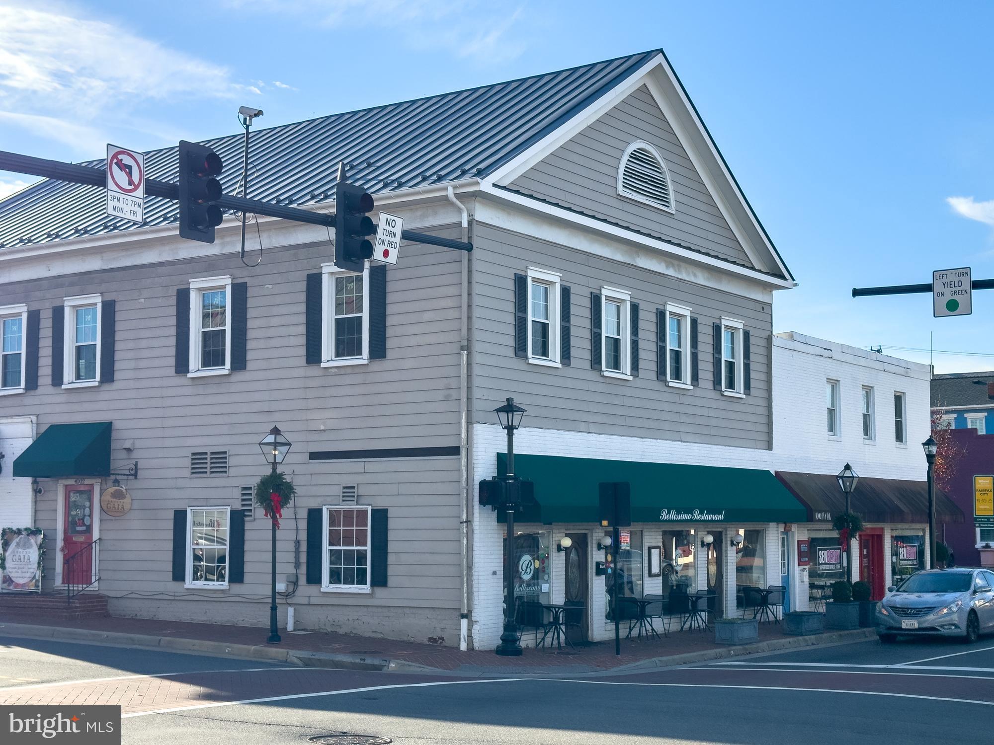 MAPLE HILL - Residential