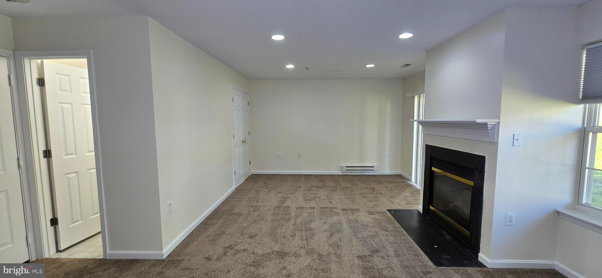 LYONS GATE - Residential Lease