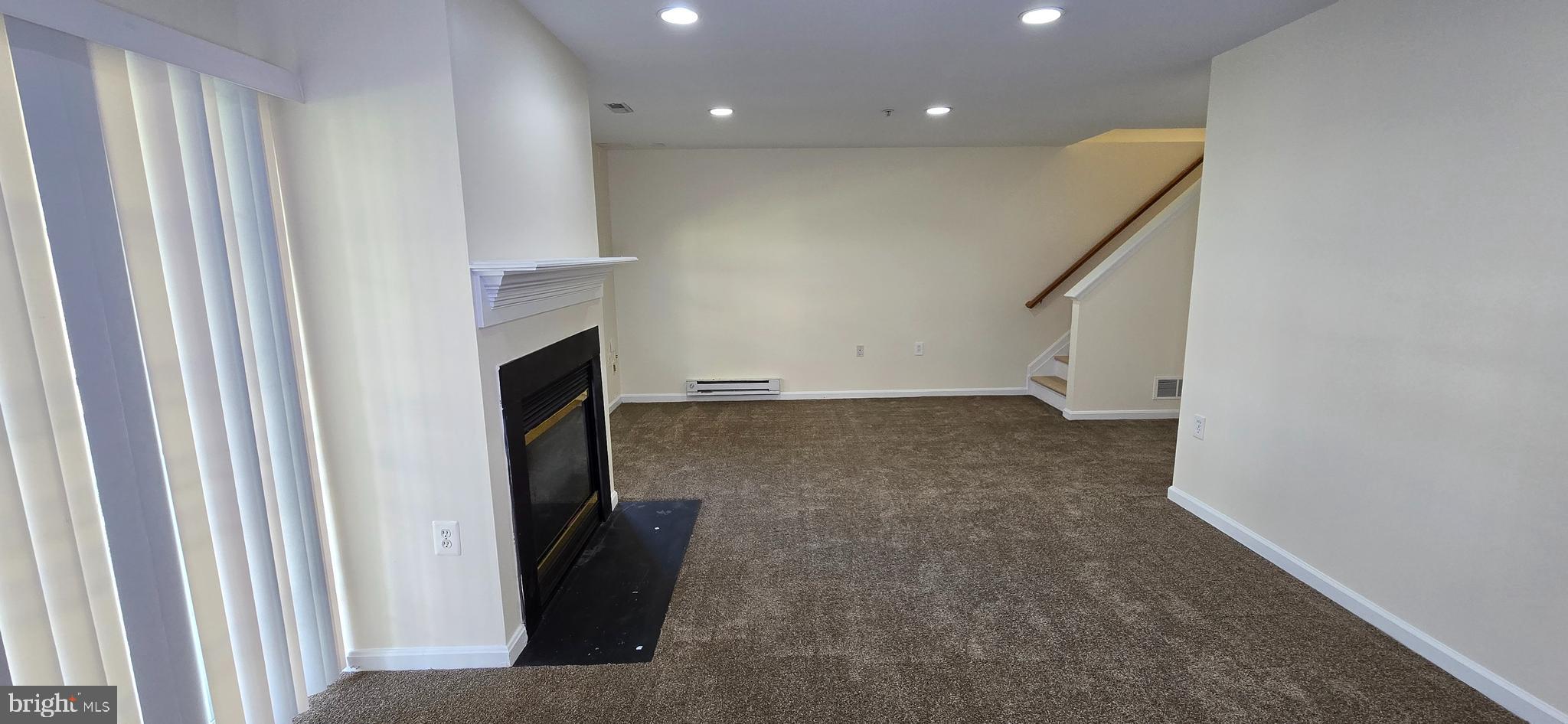 LYONS GATE - Residential Lease