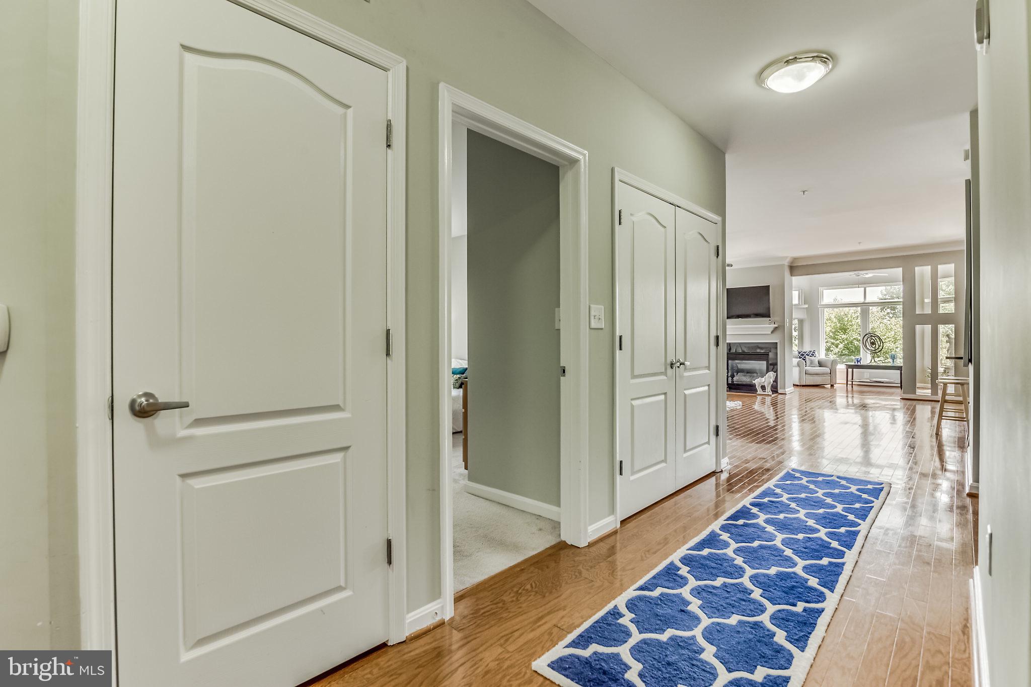 POTOMAC POINTE CONDOMINI - Residential Lease