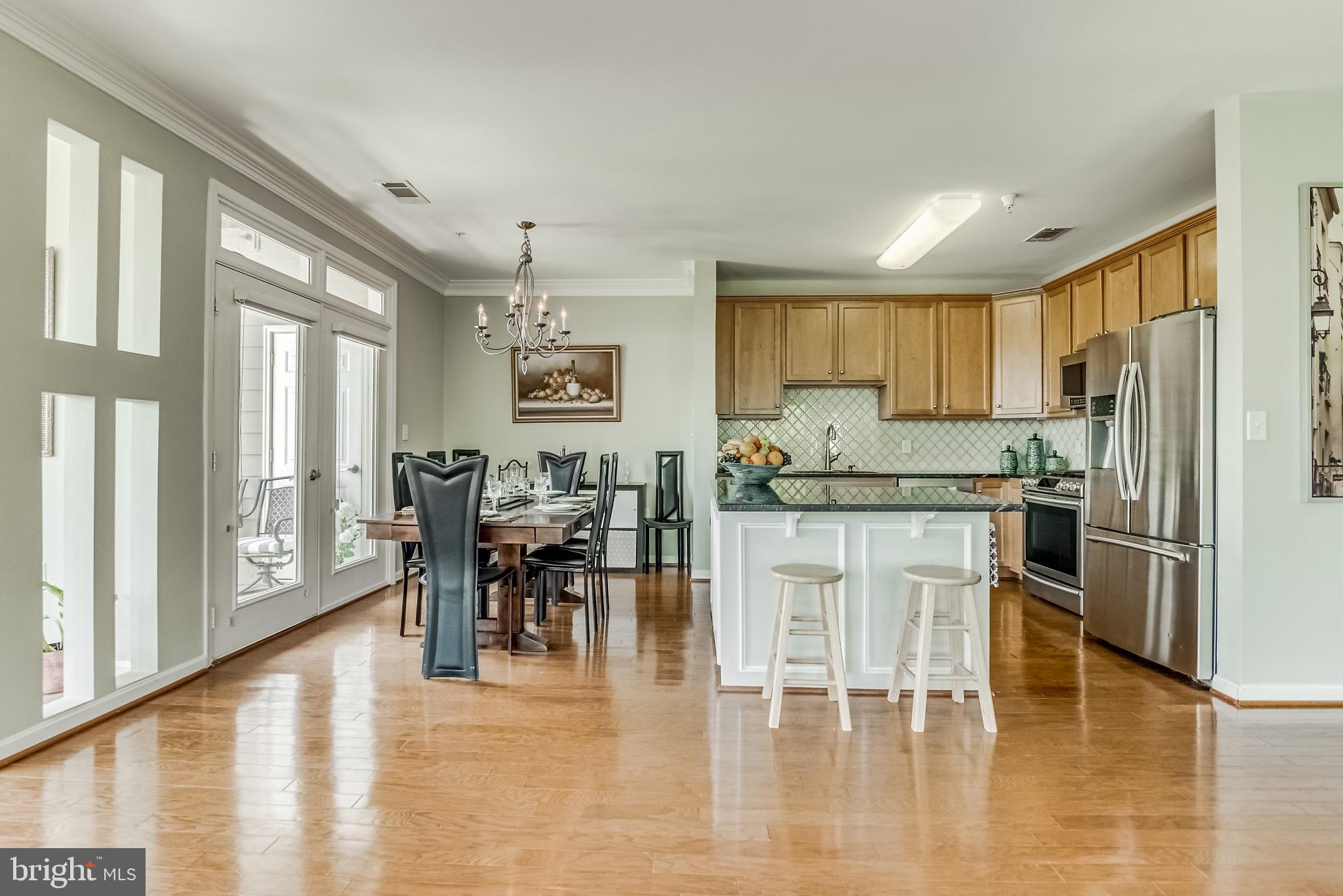 POTOMAC POINTE CONDOMINI - Residential Lease