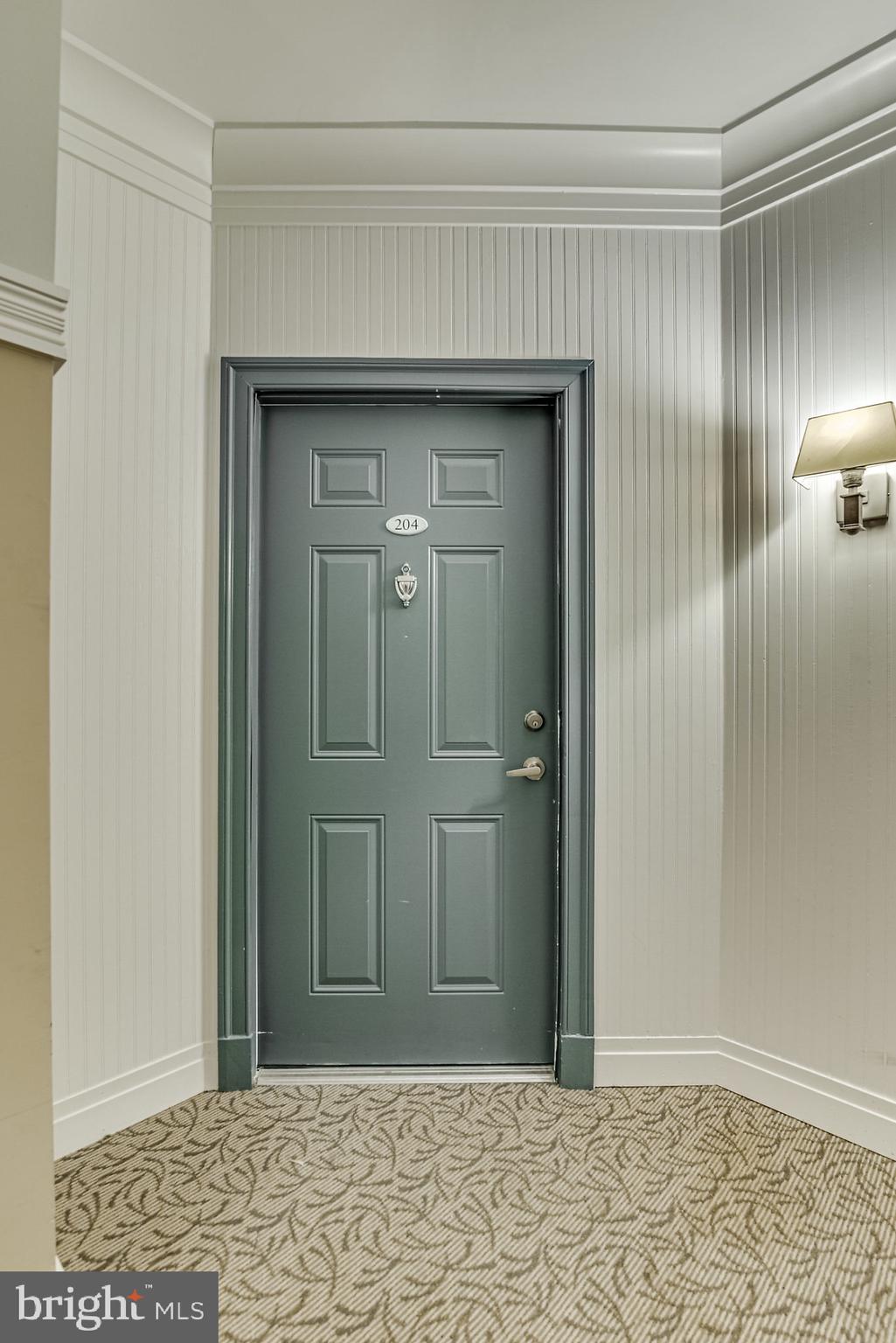 POTOMAC POINTE CONDOMINI - Residential Lease