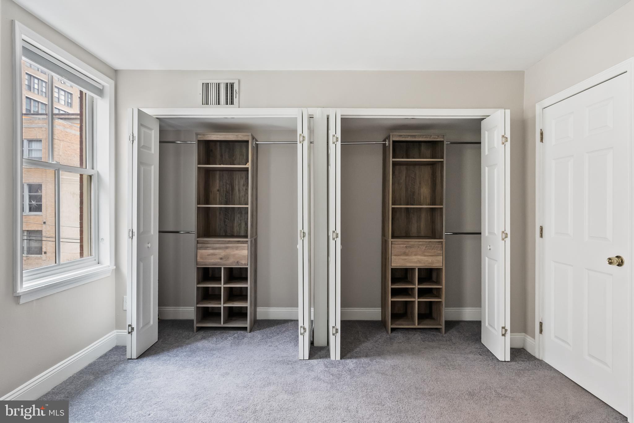 FAIRMOUNT - Residential