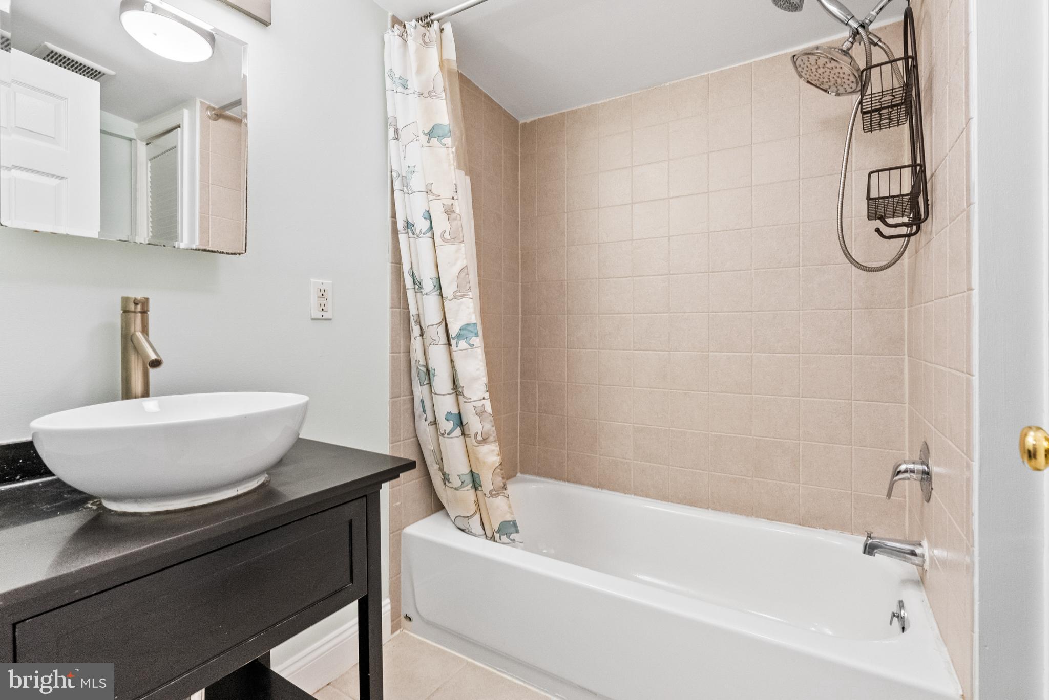 FAIRMOUNT - Residential