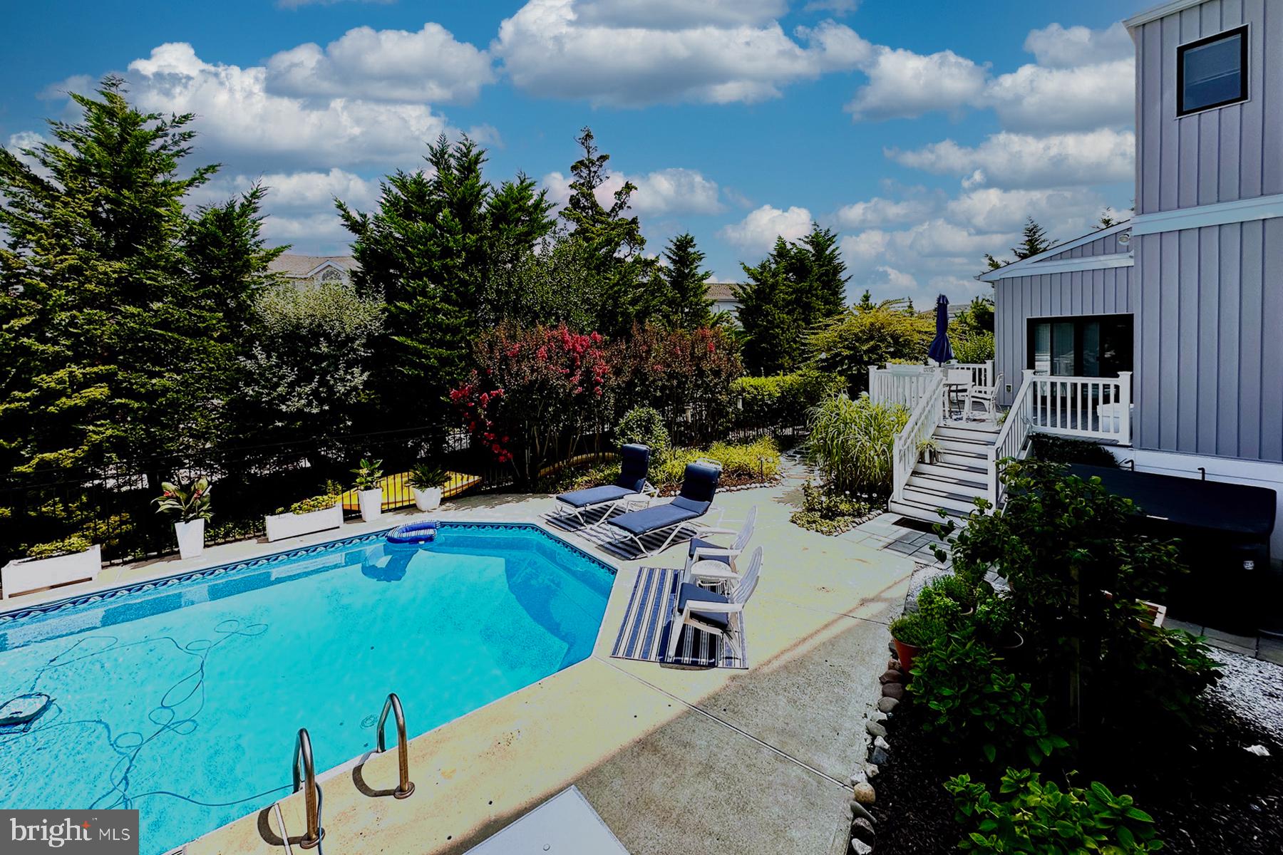 40-B LONG BEACH BOULEVARD