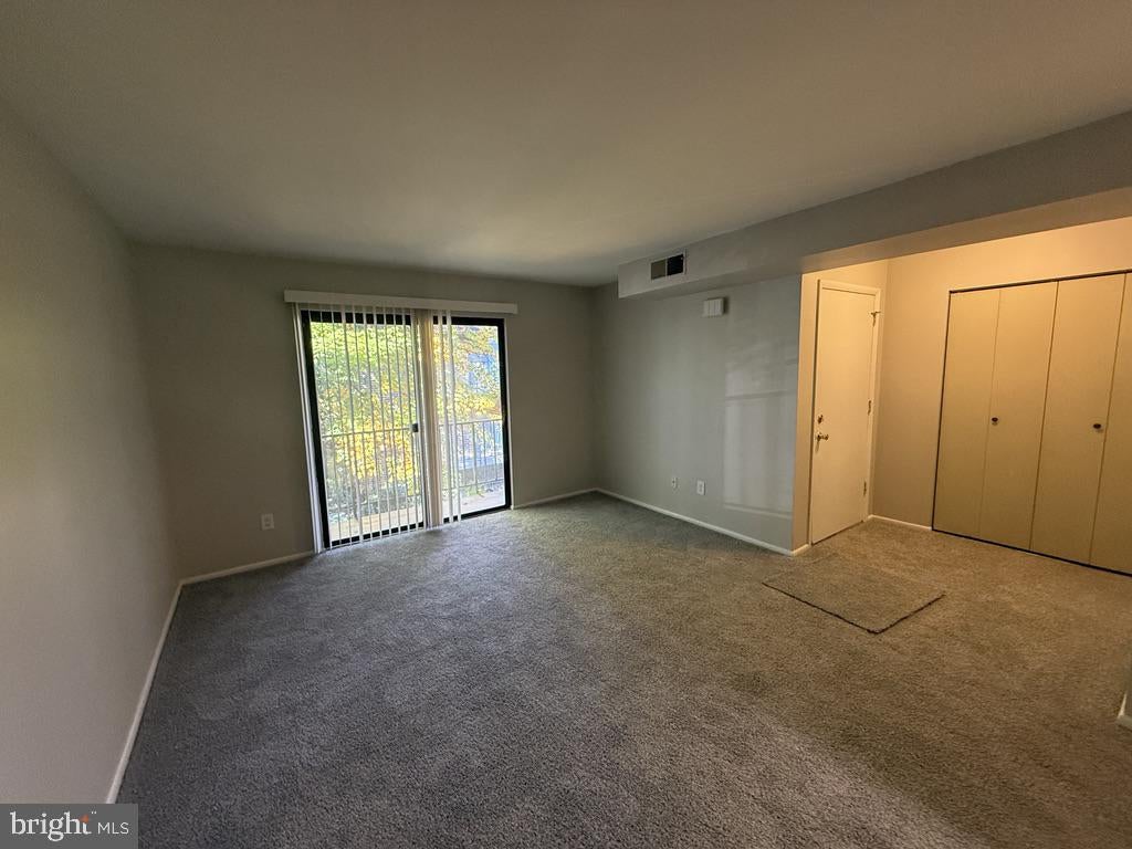 758 PUTNAM BOULEVARD B 30B