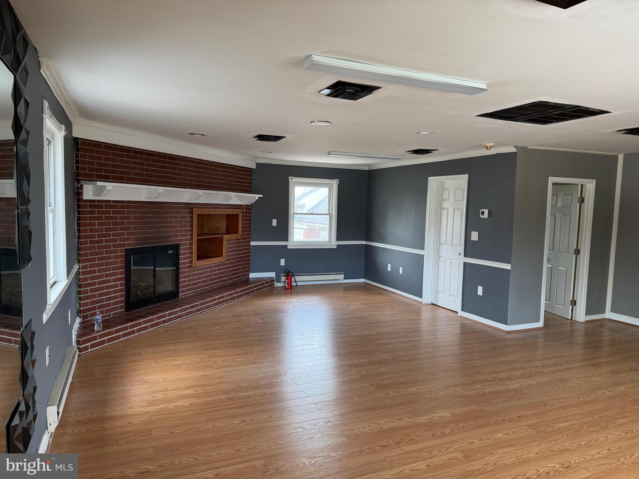 1 E CHERRY HILL ROAD E 102