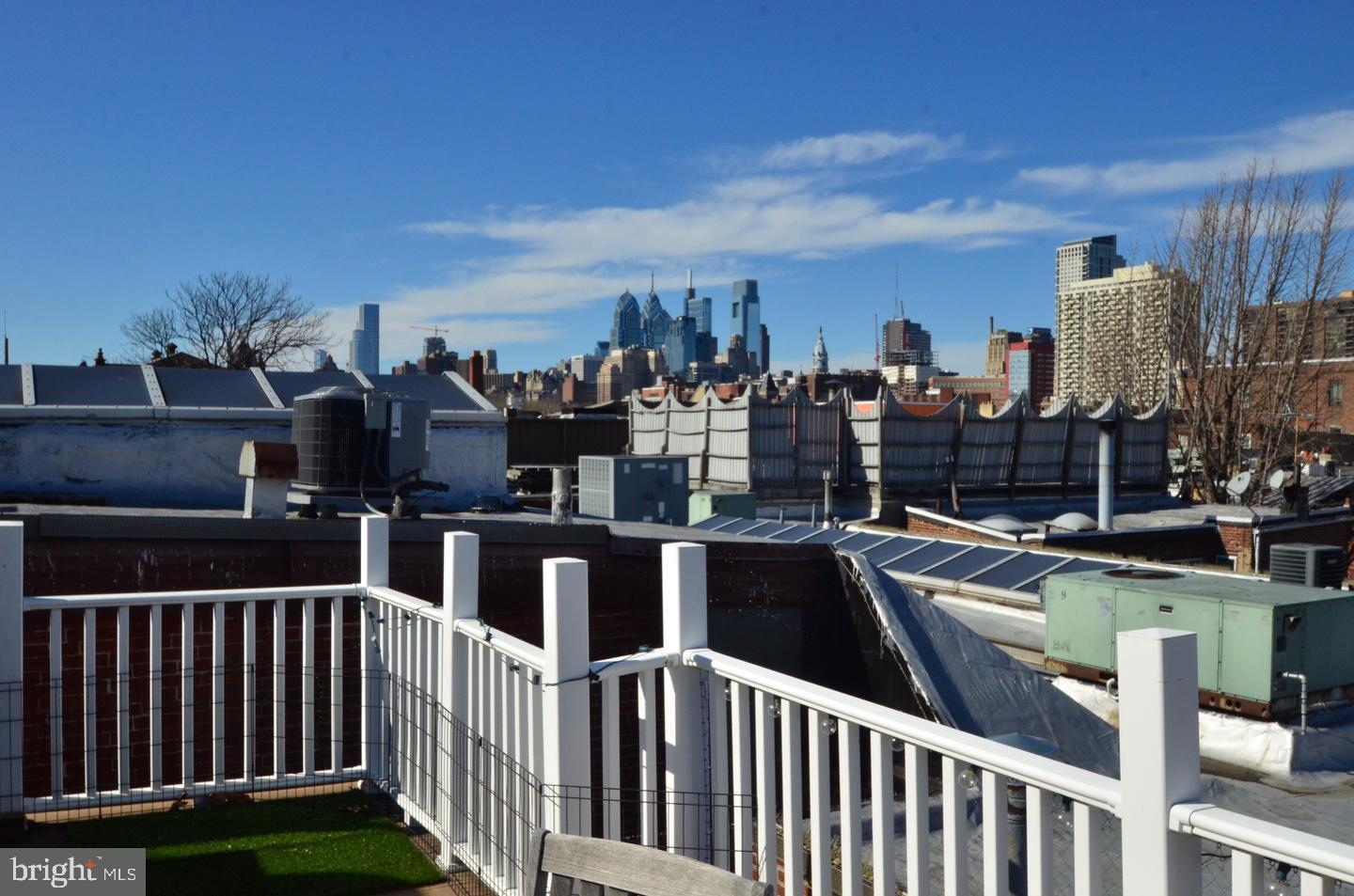 QUEEN VILLAGE - Residential Lease