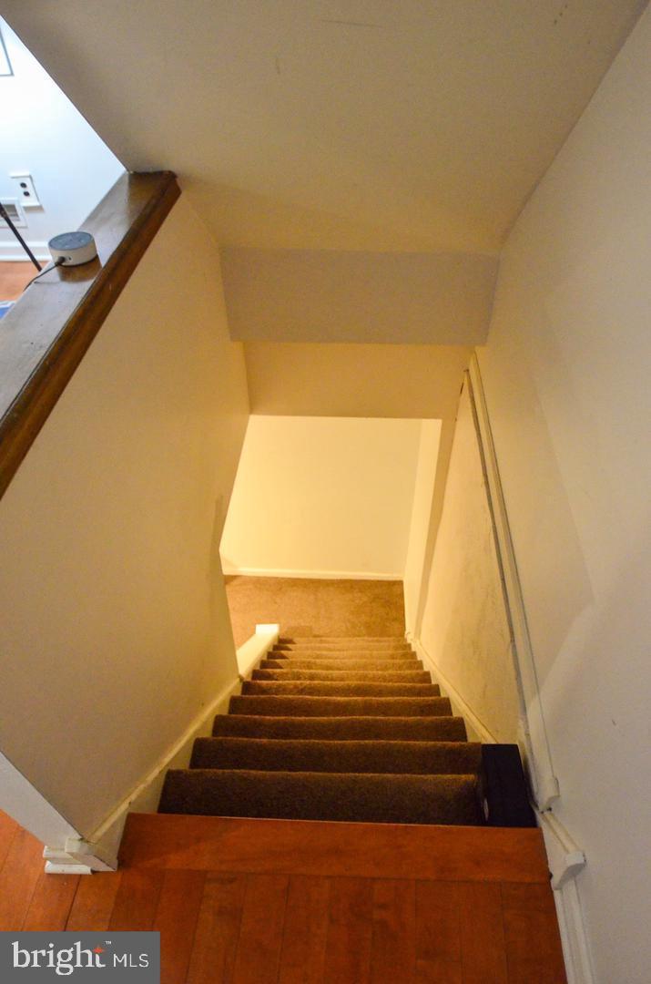 QUEEN VILLAGE - Residential Lease