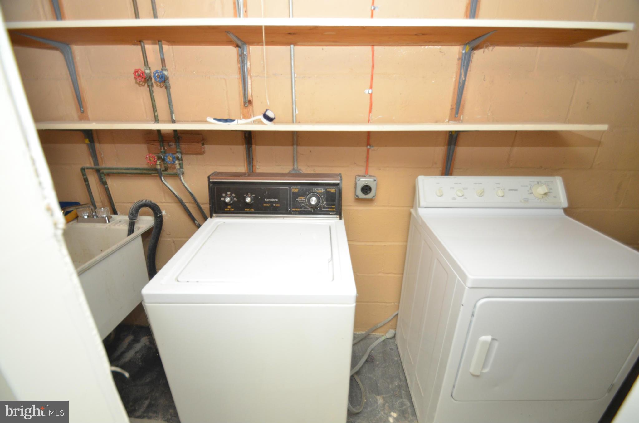 ALLENDALE - Residential Lease