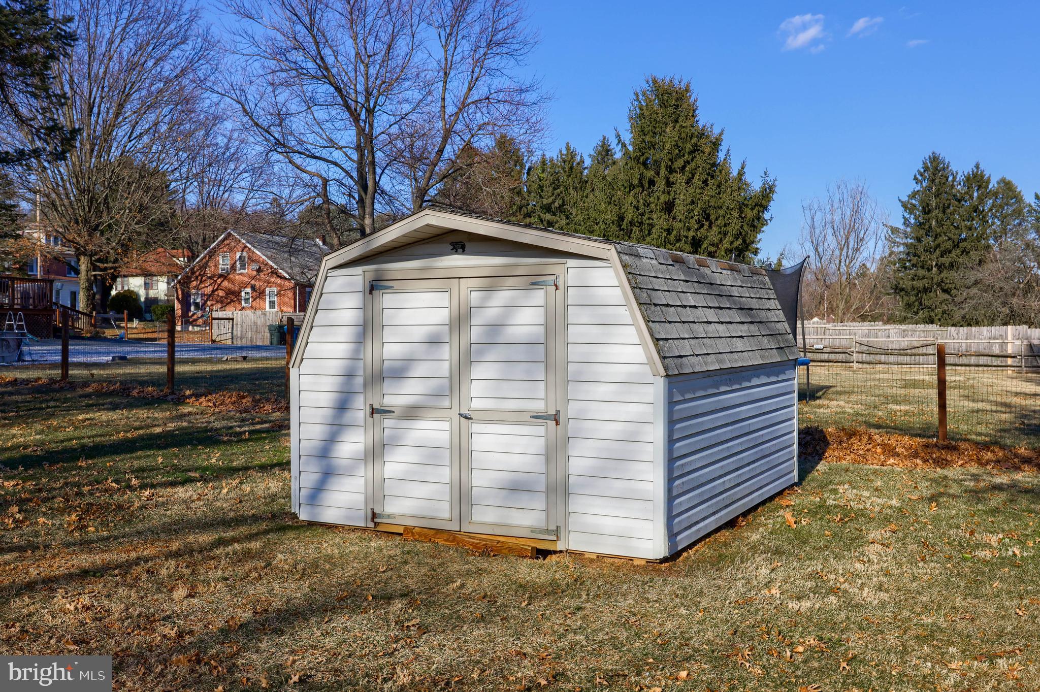 WINDSOR TWP - Residential