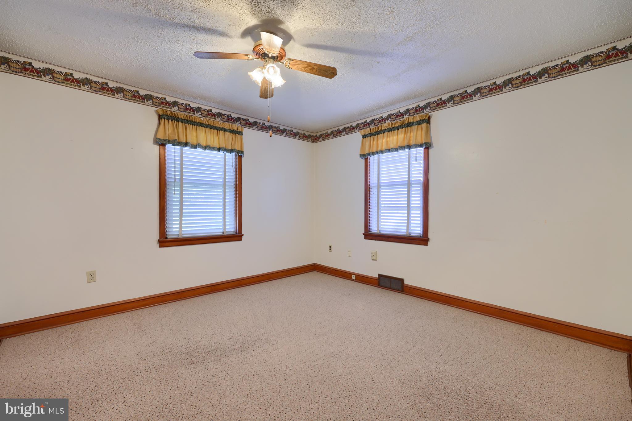 WINDSOR TWP - Residential