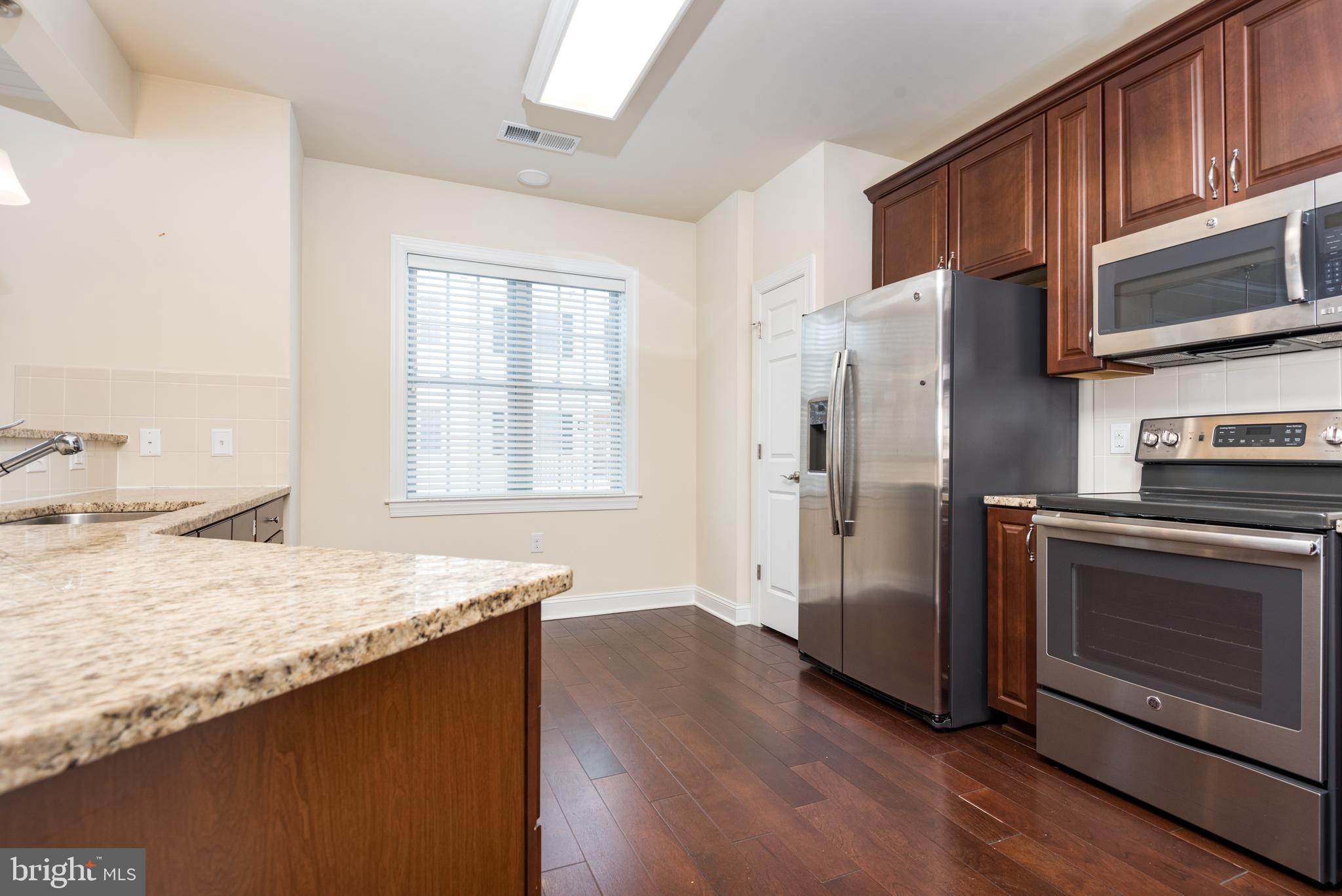 REGENCY AT DOMINION VALLEY - Residential Lease