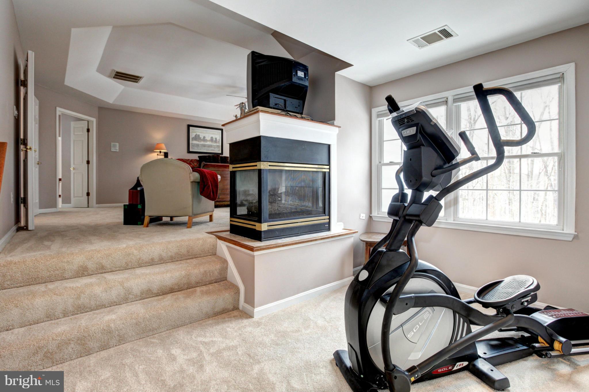 SPRING MEADOWS - Residential